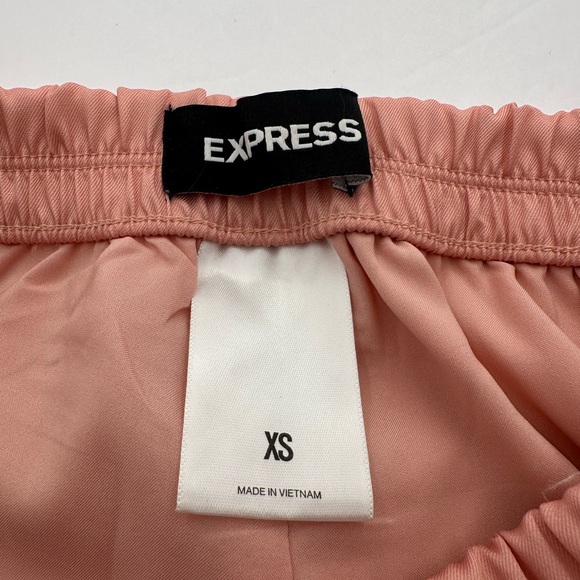 Express Pink Floral Elastic-Waist High-Rise Women's Shorts - Picture 5 of 5